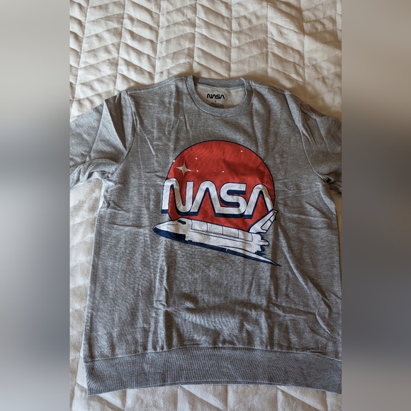 Men's NASA Graphic Sweatshirt - Picture 1 of 5